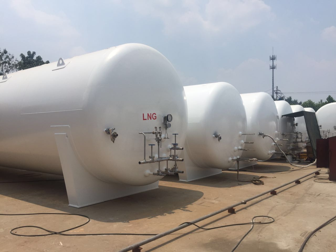 http://vacuum%20insulated%20lng%20tank